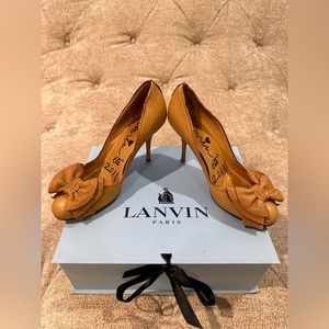 Lanvin Heel with Bow Accent